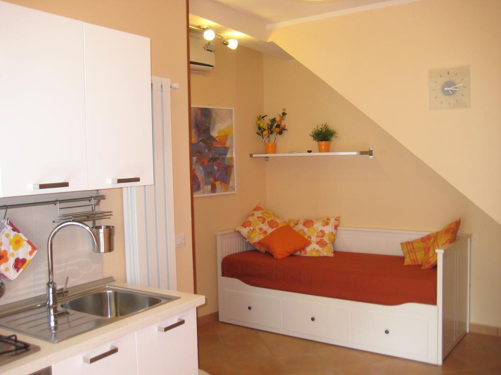 Gaia Holidays Apartments 체팔루 객실 사진