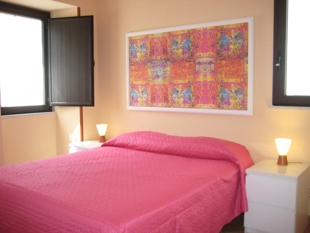 Gaia Holidays Apartments 체팔루 객실 사진