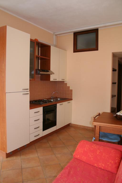 Gaia Holidays Apartments 체팔루 객실 사진